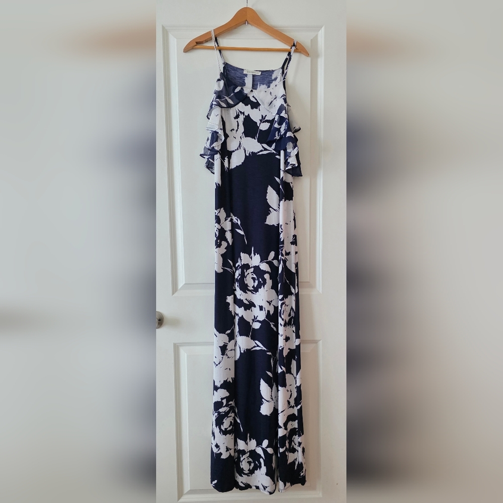 Floral Ruffle Spaghetti Strap Maxi Dress Wmens 1x Navy White Boho Preppy Coastal